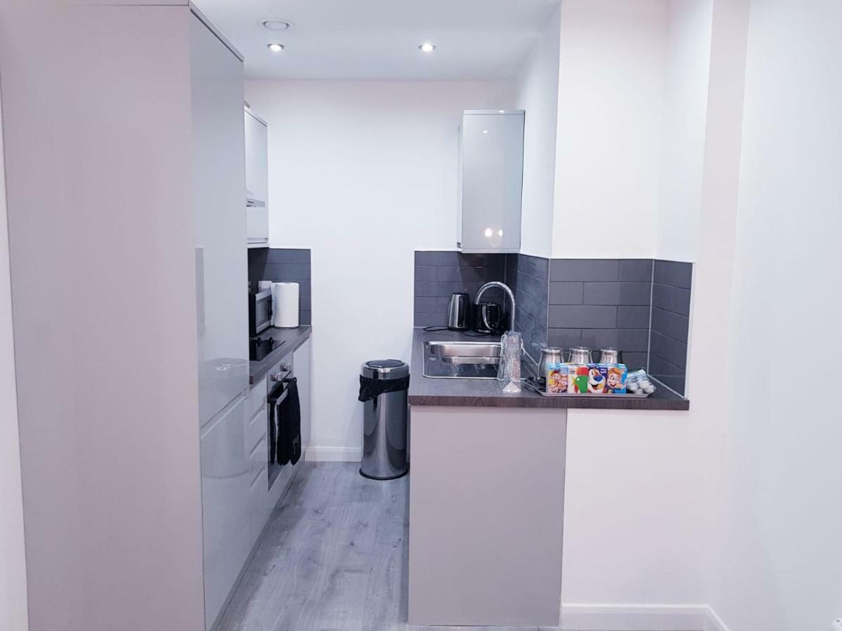 Z Home Apartments Leicester Buitenkant foto